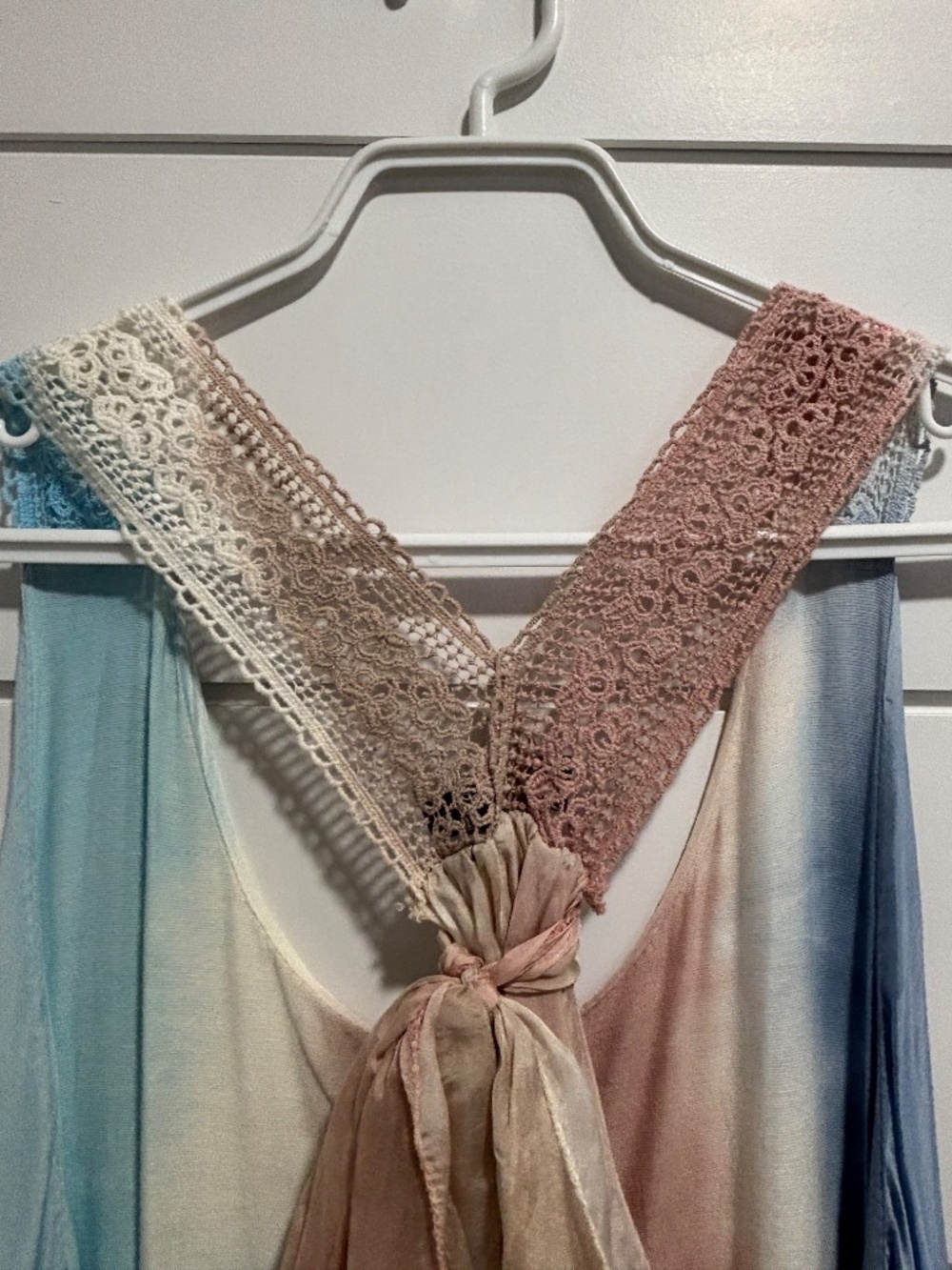 M Made in Italy Gradient silk with crochet lace racerback tank blouse size small - Picture 9 of 15